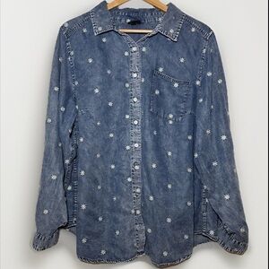 Torrid Women’s Denim Button Down Shirt Embroidered Daisy Pattern Plus Size 2